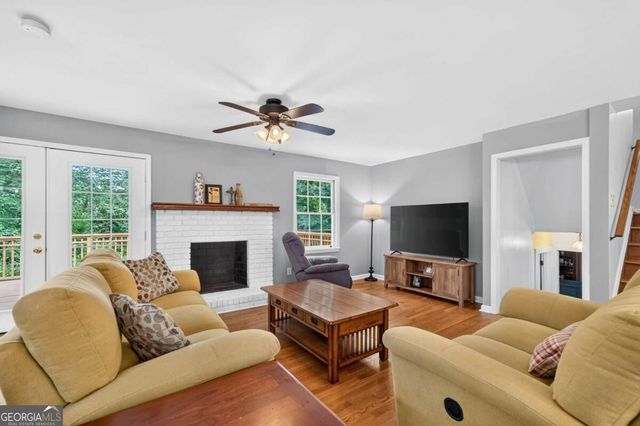 106 St James Court, Athens, GA 30606