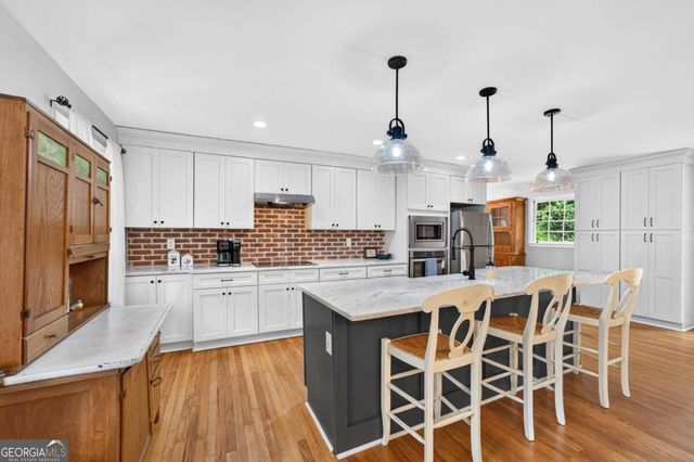 106 St James Court, Athens, GA 30606