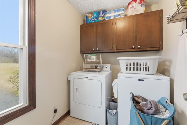 704 TEM ST, Bolivar, TN 38008