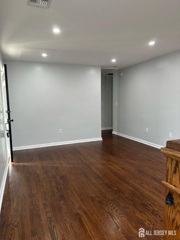 242 Grove Street, Woodbridge Proper, NJ 07095