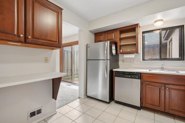 4753 Middletowne Street, -4753E, Columbus, OH 43214