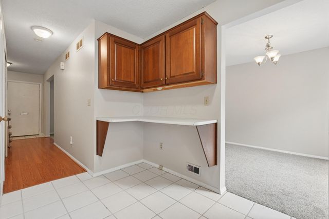 4753 Middletowne Street, -4753E, Columbus, OH 43214