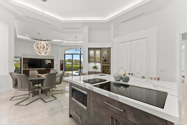 4451 Bocaire Boulevard, Boca Raton, FL 33487