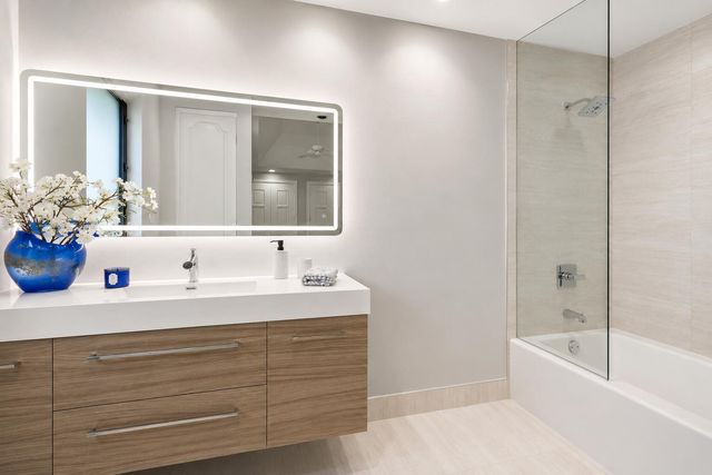 4451 Bocaire Boulevard, Boca Raton, FL 33487