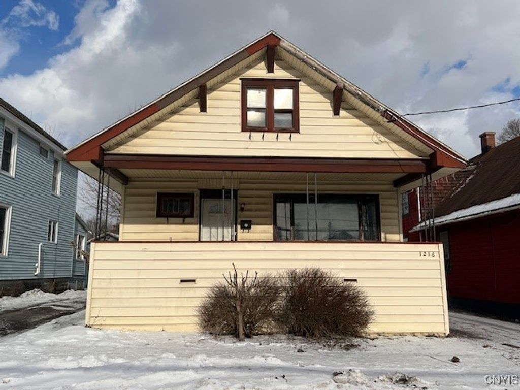1216 Oak Street, Utica, NY 13502
