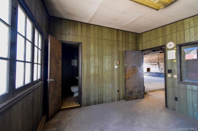 6099 Route 82, Stanfordville, NY 12581