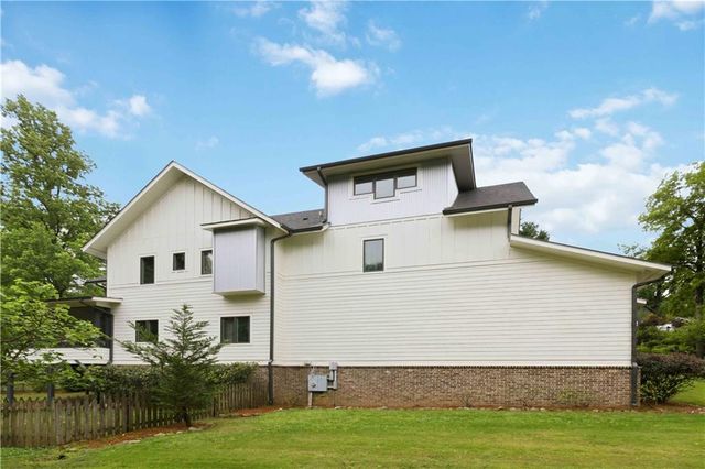 2381 Drew Valley Road NE, Atlanta, GA 30319