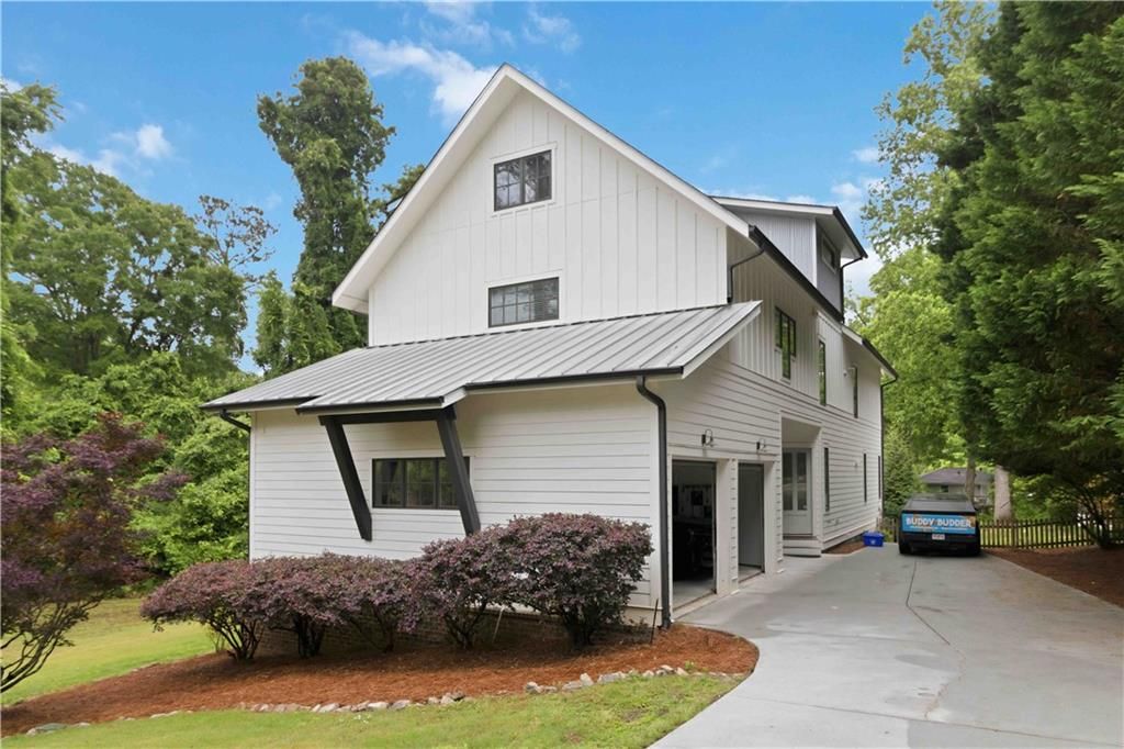2381 Drew Valley Road NE, Atlanta, GA 30319
