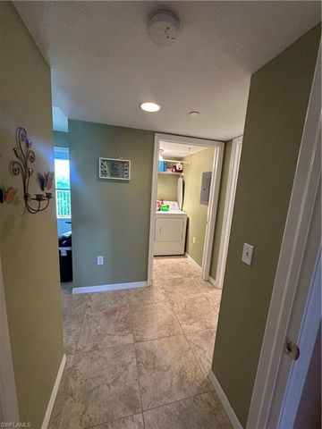 8264 Key Royal CIR 831, Naples, FL 34119
