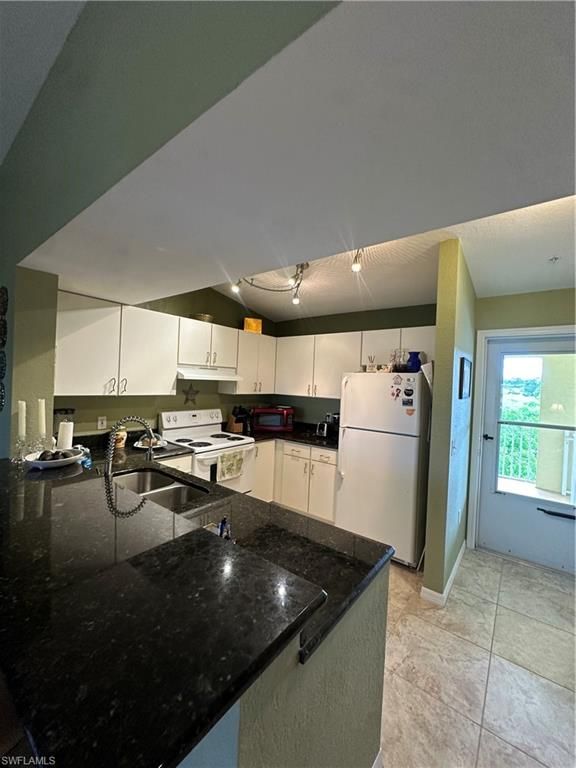 8264 Key Royal CIR 831, Naples, FL 34119