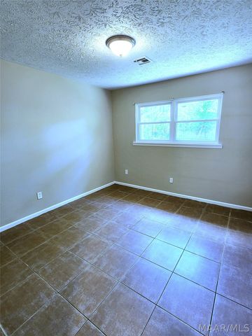 1210 Lakewood Drive, Montgomery, AL 36109