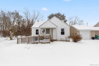 28643 Beechwood Street, Garden City, MI 48135