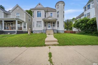 609 W ARMSTRONG Avenue, Peoria, IL 61606