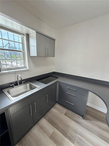173 NW 36th St 2, Miami, FL 33127