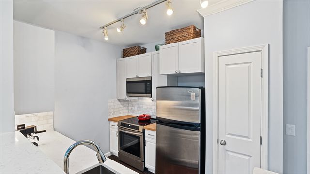 1000 Providence Place 125, Providence, RI 02903