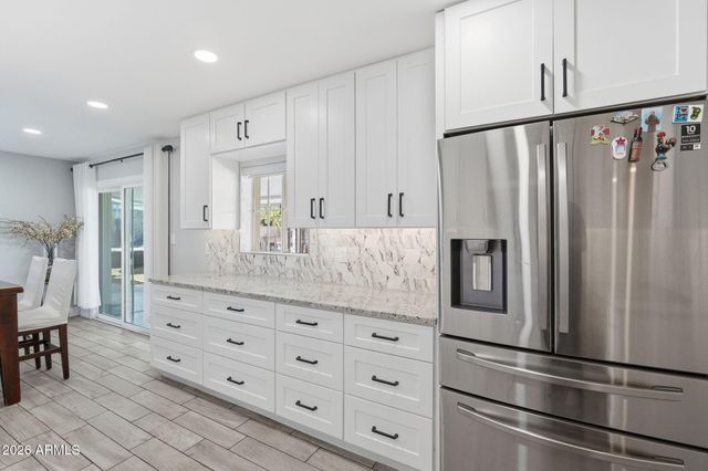 1832 E ENID Avenue, Mesa, AZ 85204