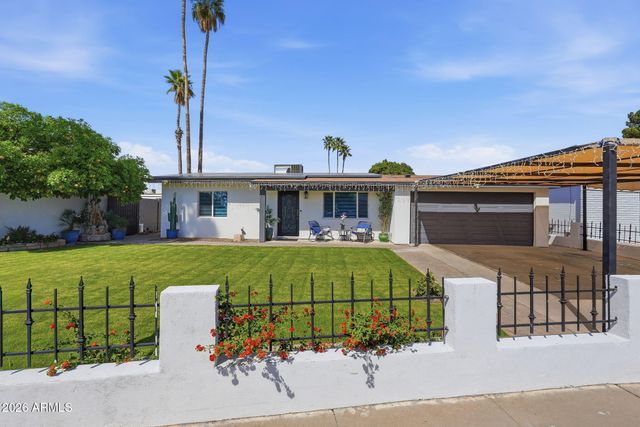 1832 E ENID Avenue, Mesa, AZ 85204