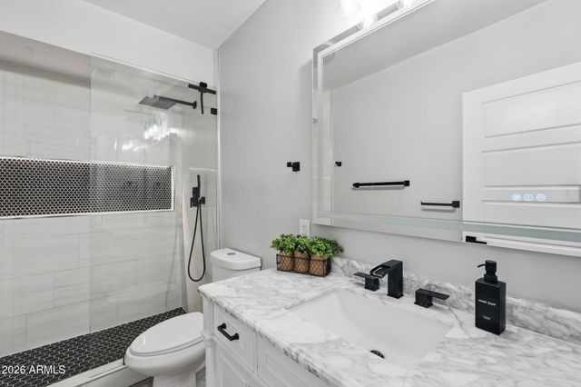 1832 E ENID Avenue, Mesa, AZ 85204