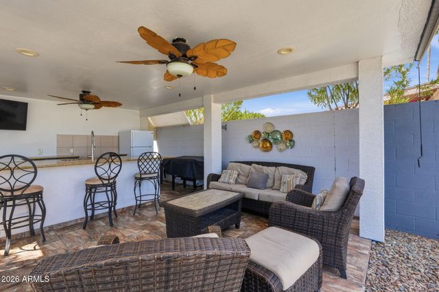 1832 E ENID Avenue, Mesa, AZ 85204