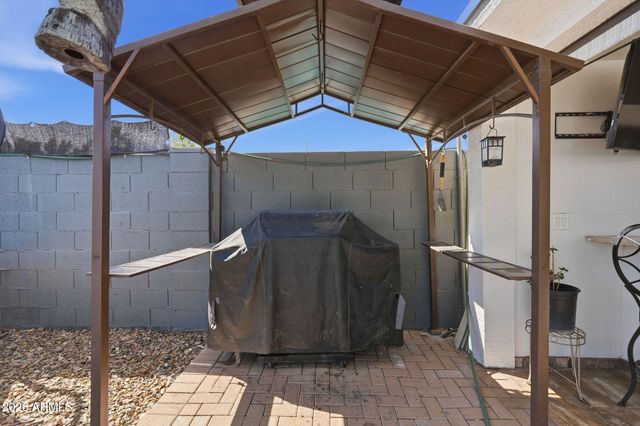 1832 E ENID Avenue, Mesa, AZ 85204