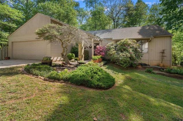 4962 Cherrydale Drive, Douglasville, GA 30135