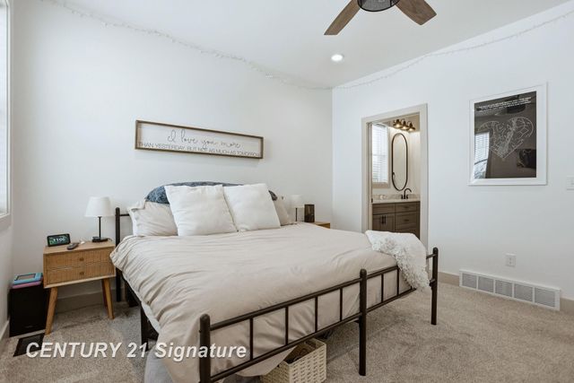 8442 Oakhill Drive Drive, Freeland, MI 48623