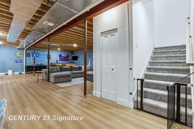 8442 Oakhill Drive Drive, Freeland, MI 48623