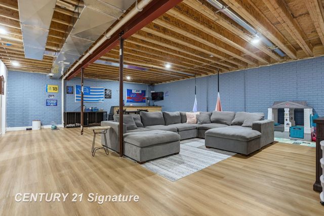 8442 Oakhill Drive Drive, Freeland, MI 48623