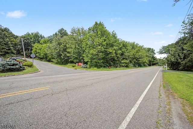 242 W Mountain Rd, Sparta Twp., NJ 07871
