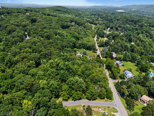 242 W Mountain Rd, Sparta Twp., NJ 07871