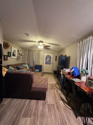 9823 County Road 2228, Whitehouse, TX 75791