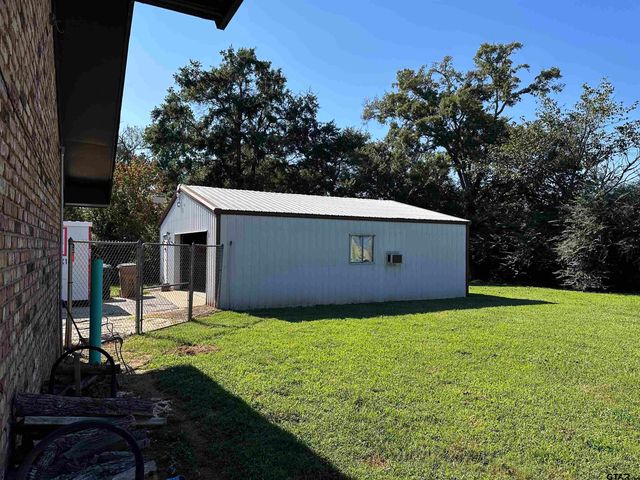 9823 County Road 2228, Whitehouse, TX 75791