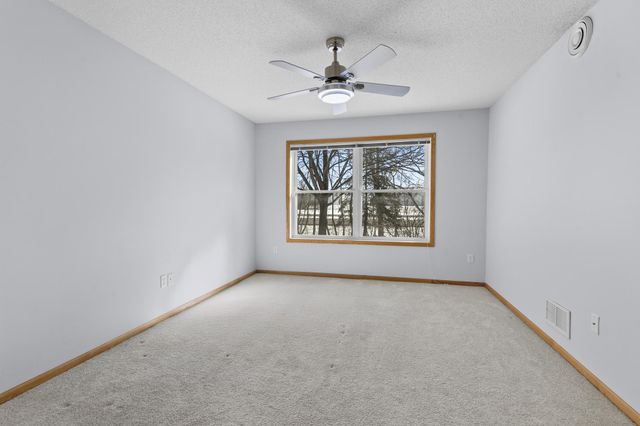 2496 County Road C2 W 109, Roseville, MN 55113