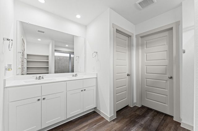 1029 Great Barracuda Lane, Alvin, TX 77511