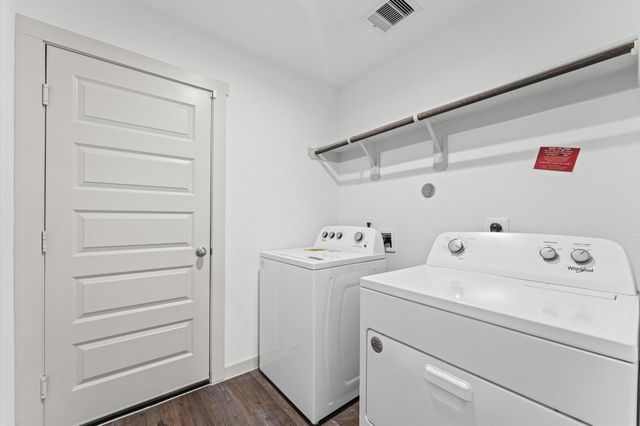 1029 Great Barracuda Lane, Alvin, TX 77511