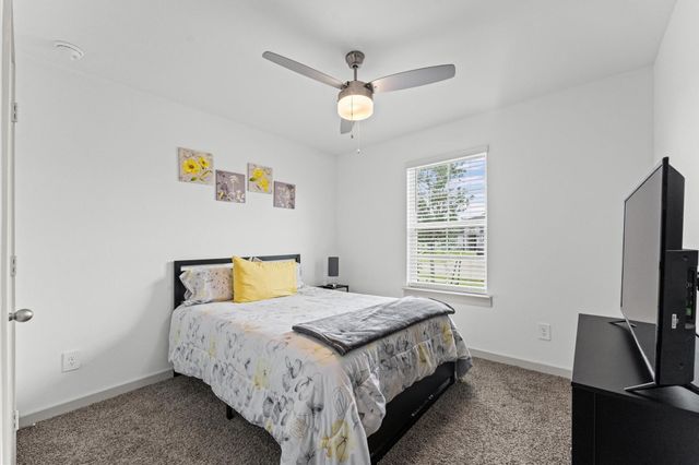 1029 Great Barracuda Lane, Alvin, TX 77511