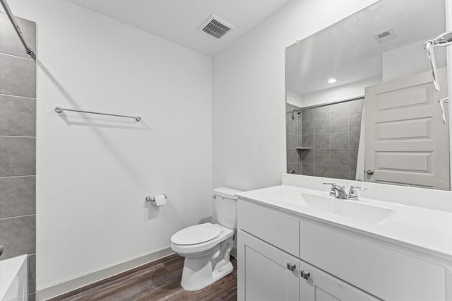 1029 Great Barracuda Lane, Alvin, TX 77511