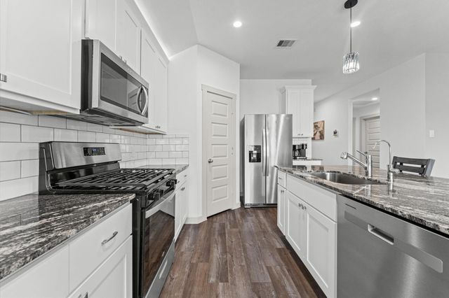 1029 Great Barracuda Lane, Alvin, TX 77511