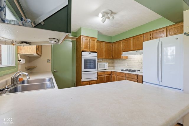 2323 S Sheridan Avenue, Indianapolis, IN 46203