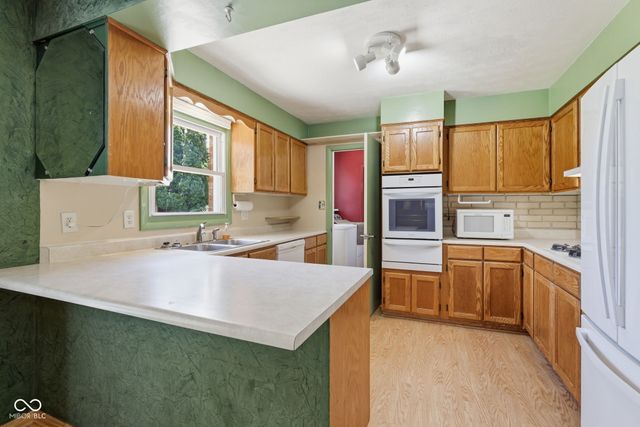 2323 S Sheridan Avenue, Indianapolis, IN 46203