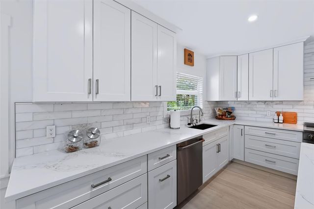 5962 LEELAND STREET S, St Petersburg, FL 33715