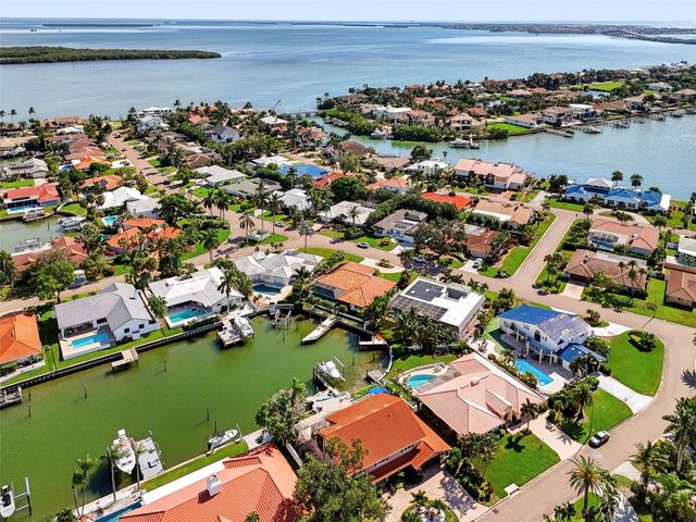 5962 LEELAND STREET S, St Petersburg, FL 33715