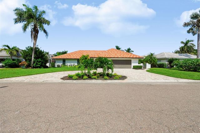 5962 LEELAND STREET S, St Petersburg, FL 33715