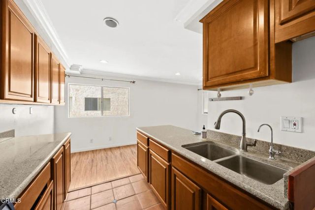 1339 N Columbus Avenue 204, Glendale, CA 91202