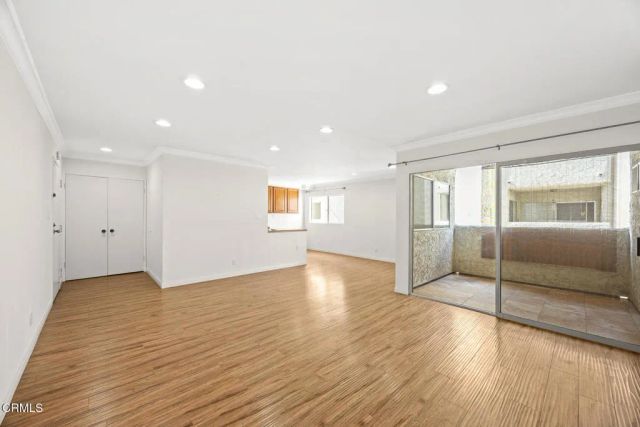 1339 N Columbus Avenue 204, Glendale, CA 91202