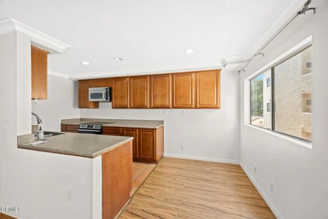 1339 N Columbus Avenue 204, Glendale, CA 91202