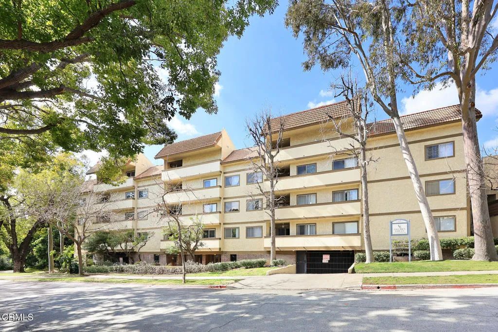 1339 N Columbus Avenue 204, Glendale, CA 91202