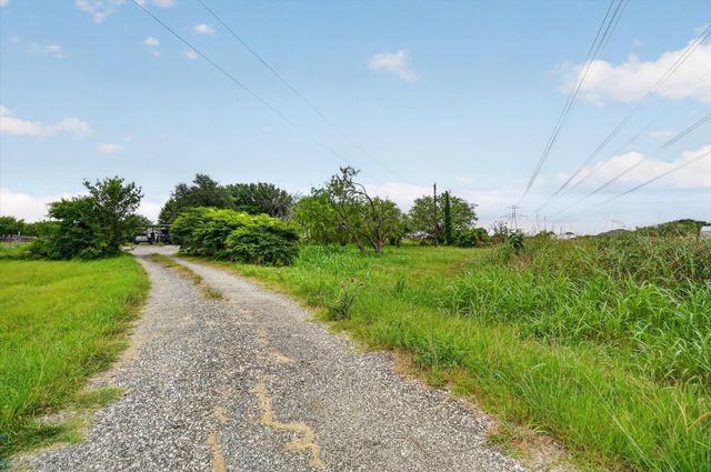 8890 Norrell Road, Venus, TX 76084