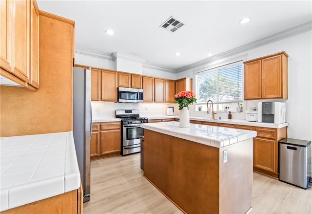 6310 Cosmos, Eastvale, CA 92880