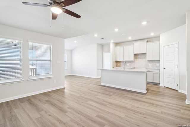 2803 Junction Bay, Converse, TX 78109